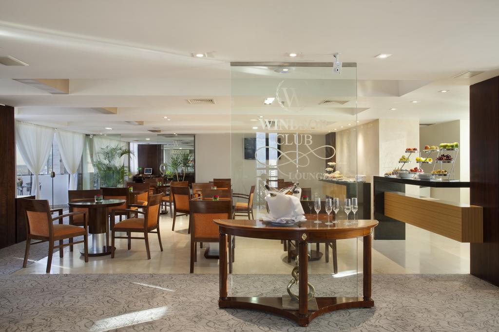 Hotel Windsor Plaza Brasília Zewnętrze zdjęcie The lounge at the airport