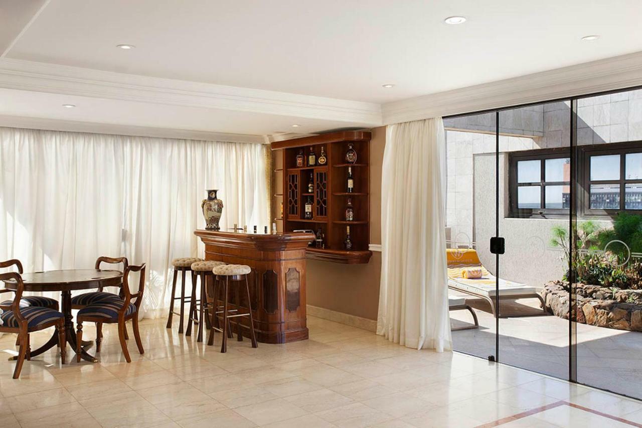 Hotel Windsor Plaza Brasília Zewnętrze zdjęcie A wet bar in a home